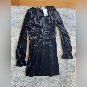 Crushed velvet v neck dress